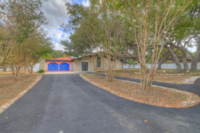 Whitewater River House - Game Room, Firepit, Walking distance to Whitewater Amphitheater!